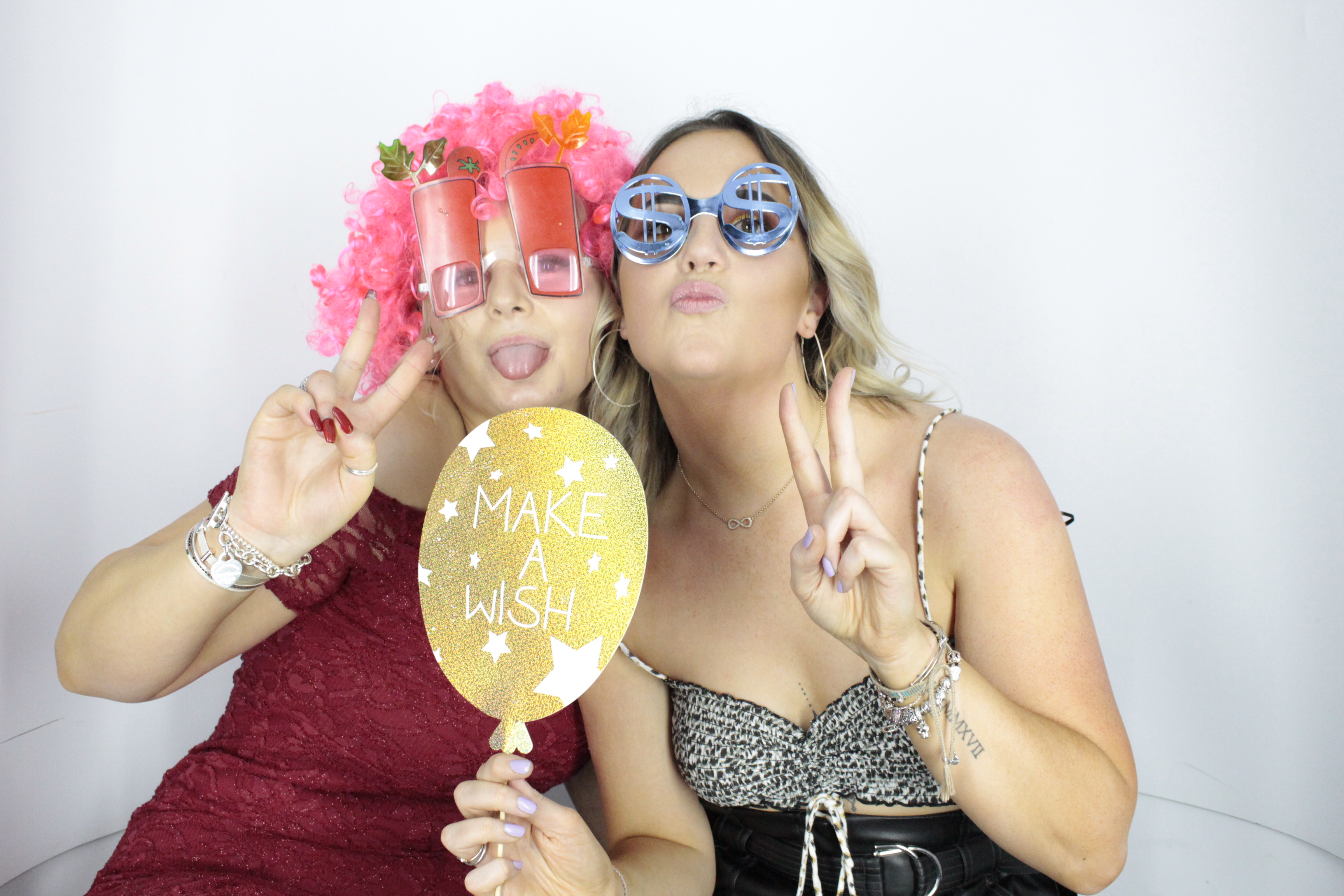 Chlöe’s 21st | View more photos from the event at gallery.myphotoboothexperience.co.uk/u/MyPhotoBoothExperienceLtd/Chlöe’s-21st